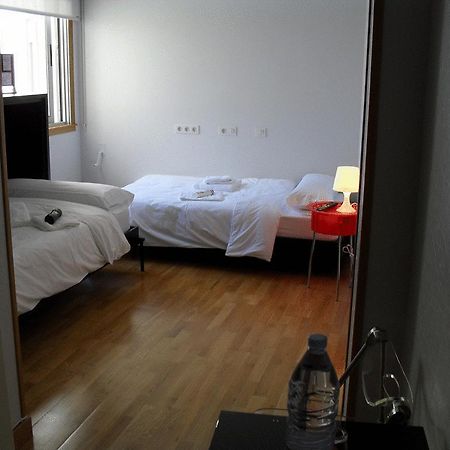Hotel Ofi A Coruña Habitación foto