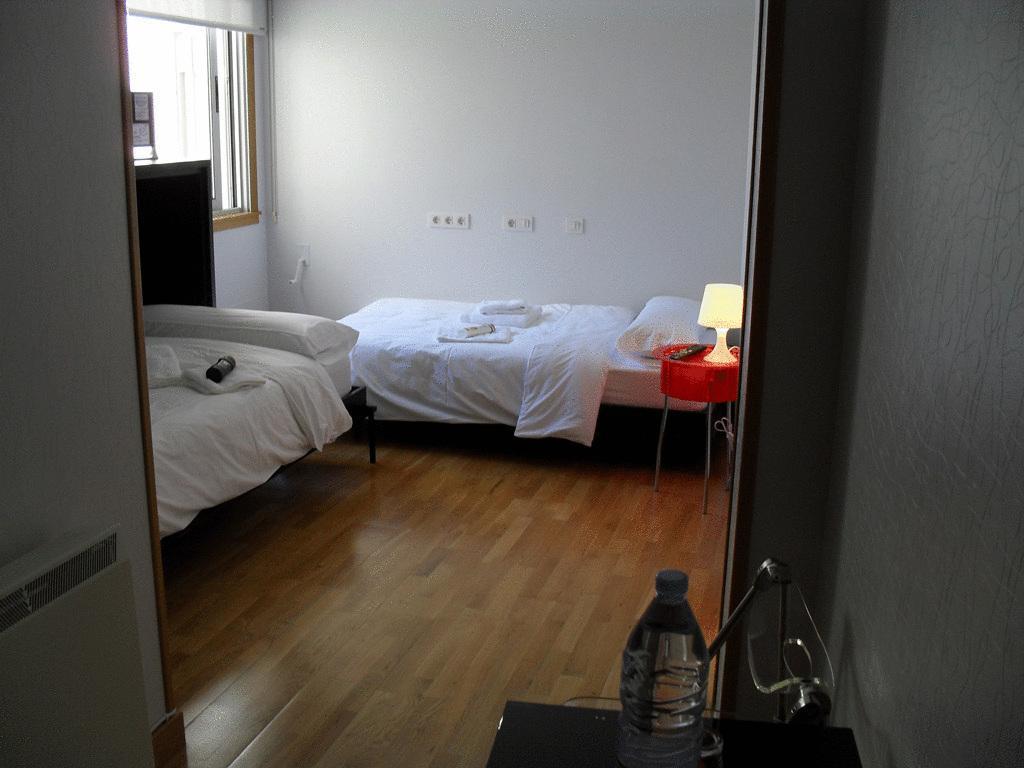 Hotel Ofi A Coruña Habitación foto